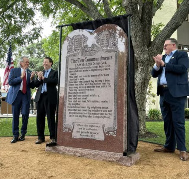 'Come and take it': Texas county rebuffs FFRF's demands to remove Ten Commandments from courthouse