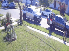 Video shows Marine veteran wrestle armed teen to ground after alleged robbery attempt